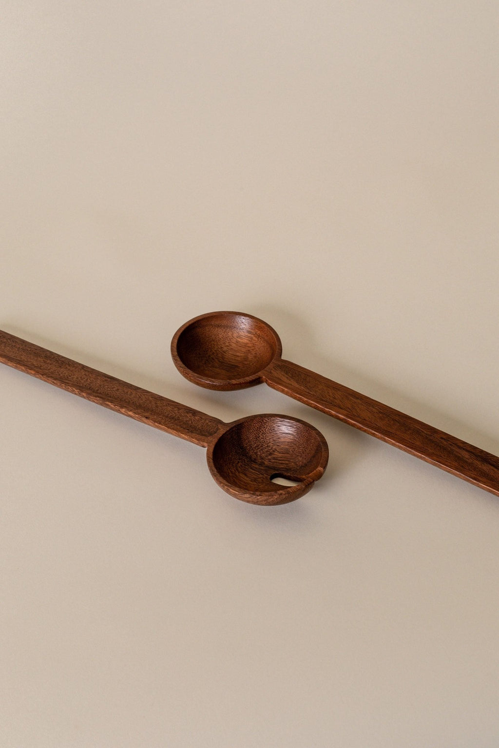 Dottie Salad Servers - dwellandremainHolcomb