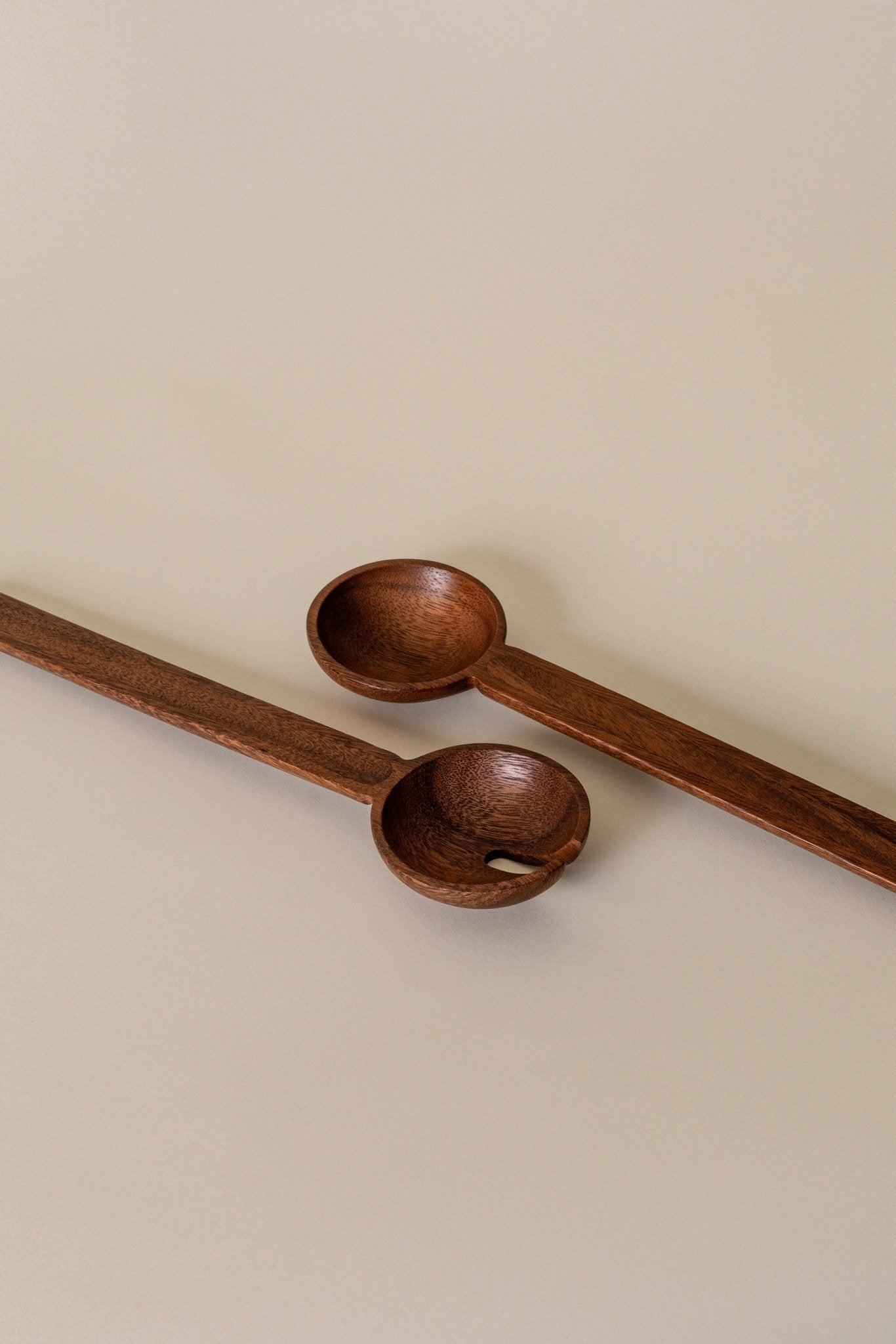 Dottie Salad Servers - dwellandremainHolcomb