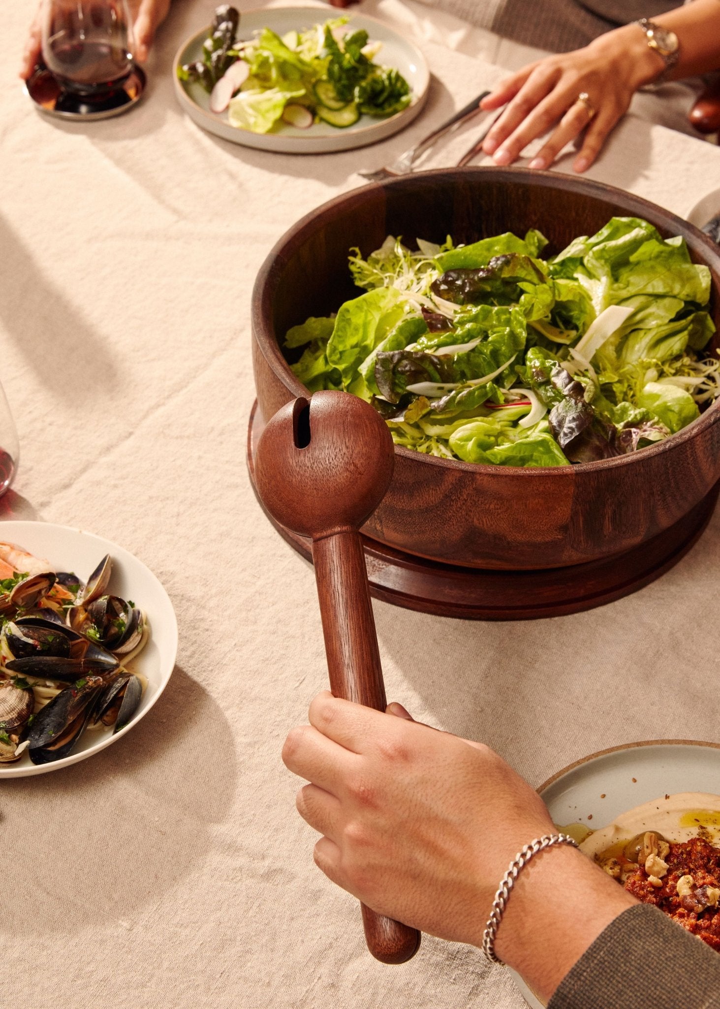 Dottie Salad Servers - dwellandremainHolcomb