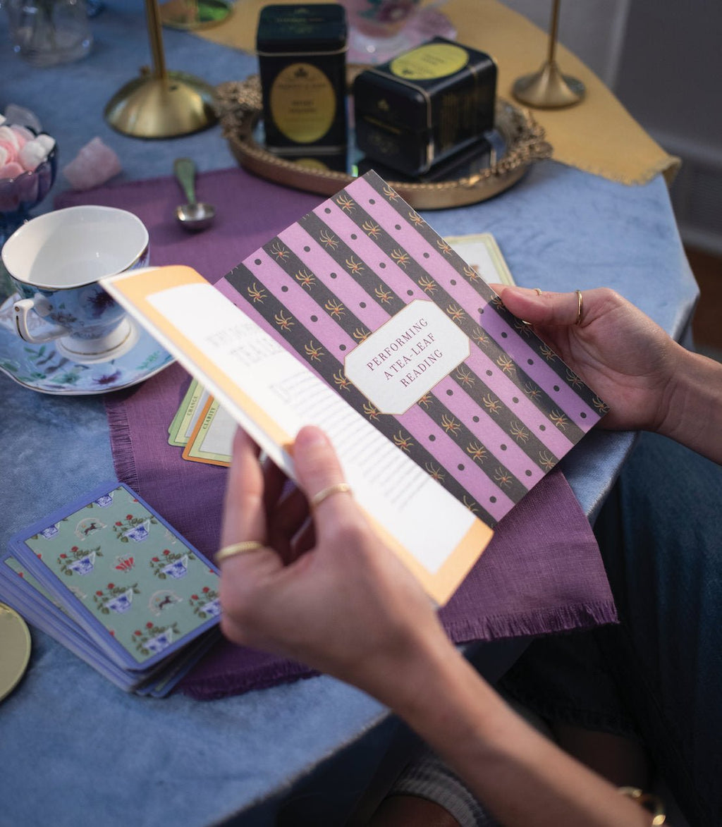 Harney & Sons: How to Read Tea Leaves - dwellandremainHarney & Sons Fine Teas
