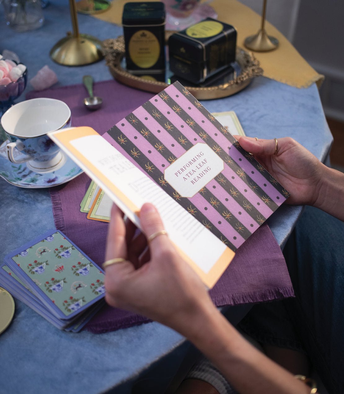 Harney & Sons: How to Read Tea Leaves - dwellandremainHarney & Sons Fine Teas
