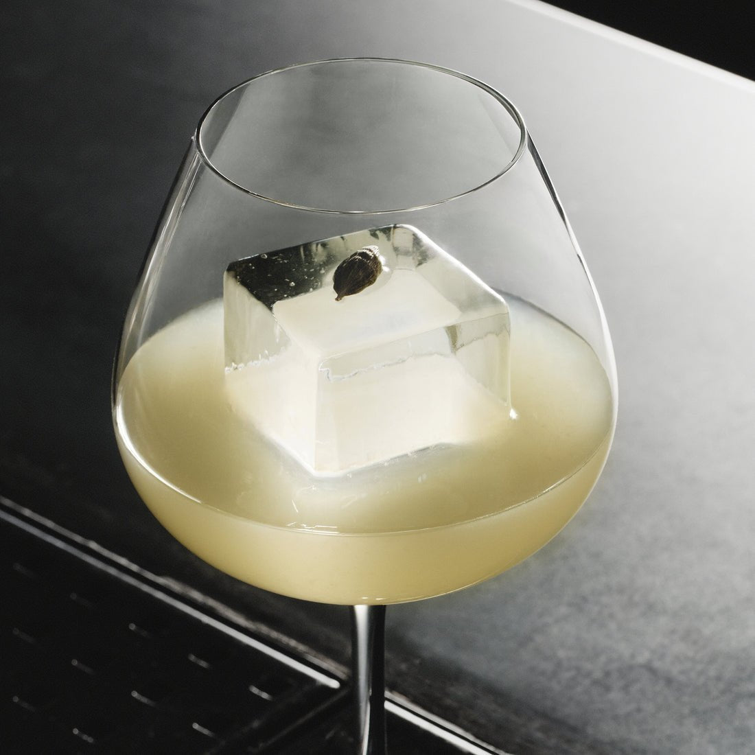 Orrefors Aroma Copa Gin Glass – Spritz Crystal Clear (Set of 4) - dwellandremainOrrefors