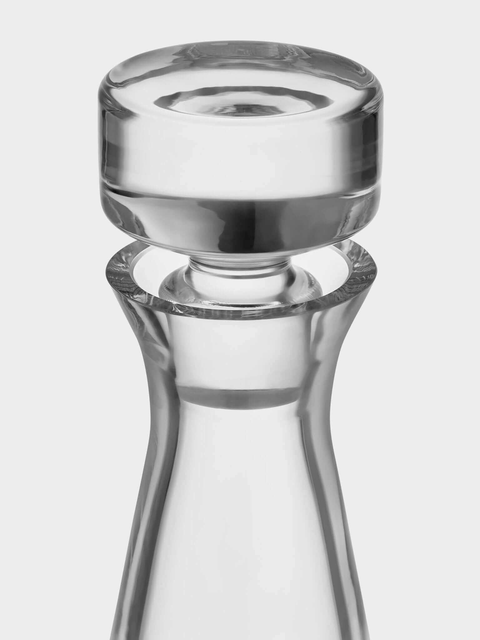 Orrefors Erik 3 - Piece Decanter Set: Modern Scandinavian Elegance for Whiskey Lovers - dwellandremainOrrefors