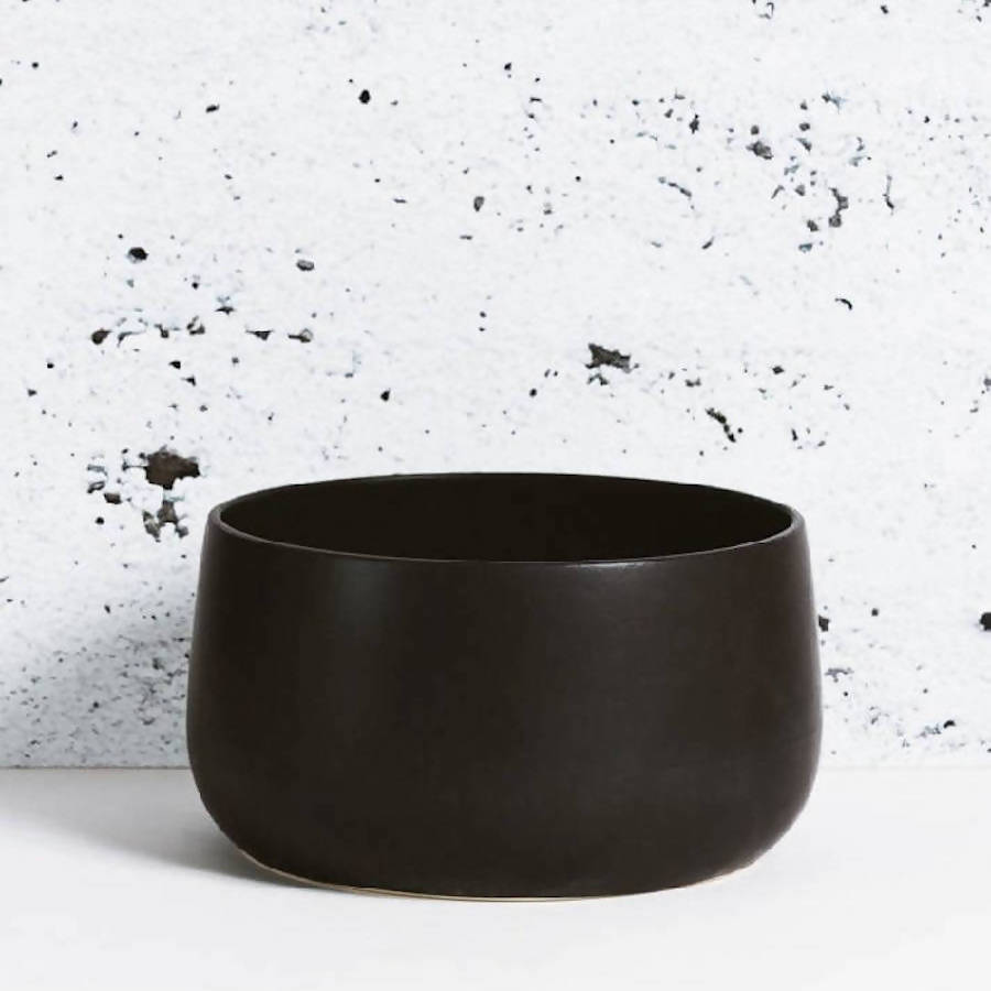 Stoneware Serving Bowl 120 Oz - dwellandremainGHARYAN Stoneware & More North America