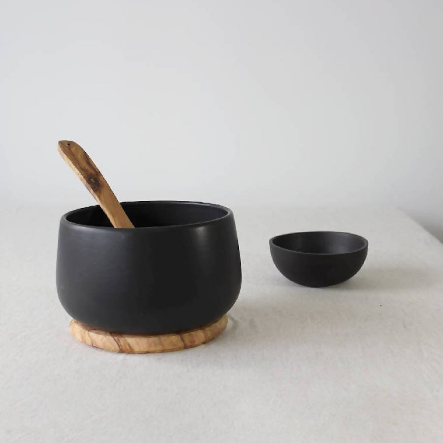 Stoneware Serving Bowl | Ewa 68 Oz - dwellandremainGHARYAN Stoneware & More North America
